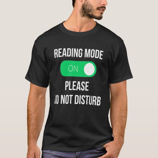 ブックワームの本を読む Tシャツ (正面)