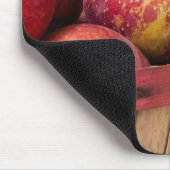 ブッシェルのバスケットのリンゴ マウスパッド (コーナー)