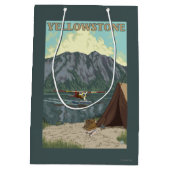 ブッシュの飛行機及び魚釣り-イエローストーンの国民 ミディアムペーパーバッグ (裏面)