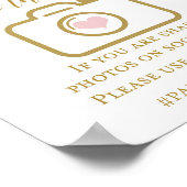 ブッシュピンクとゴールドの結婚前お祝い看板 ポスター (角)