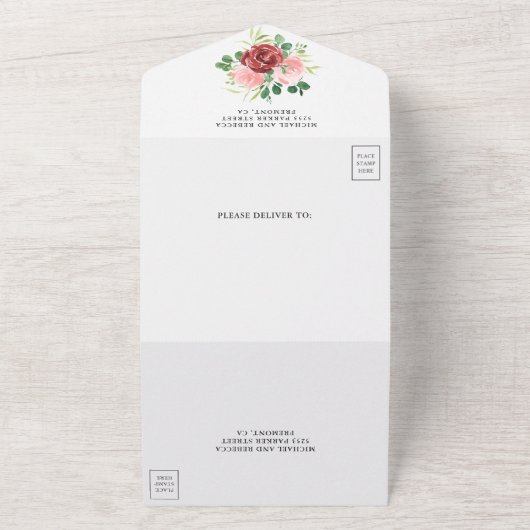 ブッシュピンクとバーガンディの花のランタンウェディング オールインワン招待状 (外側)