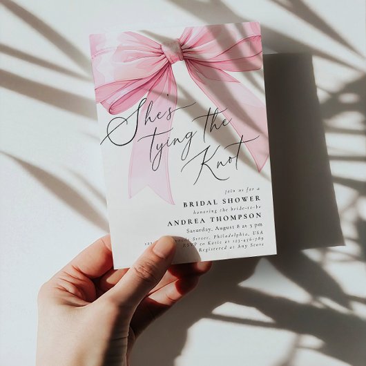 ブッシュピンクのボウ 彼女は結婚する ブライダルシャワー 招待状