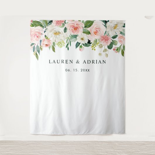 ブッシュピンクの花咲くウェディングバックドロップ タペストリー (正面)