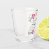 ブッシュピンクの花柄 Save The Date ウェディング ショットグラス (左)