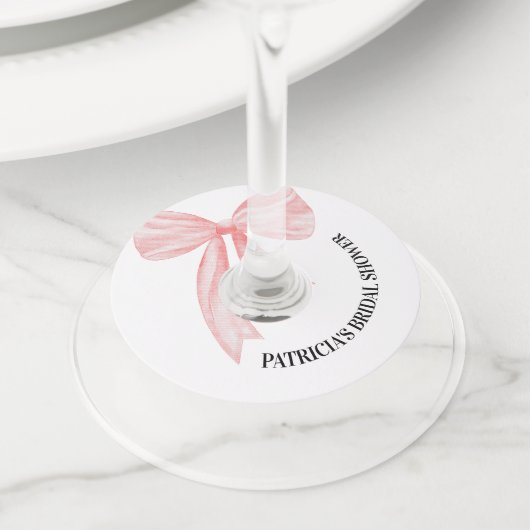 ブッシュピンクの bow 彼女は結婚する ブライダルシャワー ワイングラスタグ (クローズアップ)