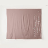 ブッシュピンクのMr. and Mrs. ウェディングバナー タペストリー (正面(横))