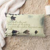 ブッダ引用文オン過去 ランバークッション (ブランケット)