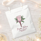 ブトニエールピンクローズコサージフラワープロム結婚ズ フェイバーバッグ (クリップ留めされた状態)