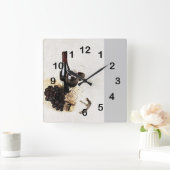 ブドウおよびコルクが付いているワイン・ボトルそしてワイングラス スクエア壁時計 (ホーム)