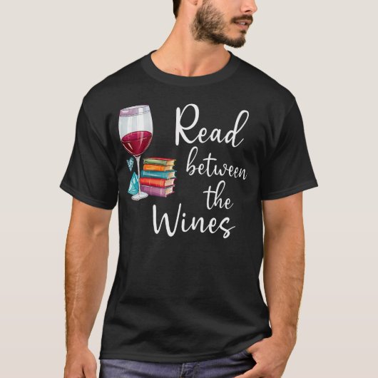 ブドウの間で読む 私は本が好きな女の子 Tシャツ (正面)