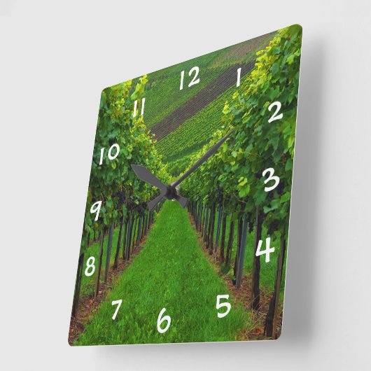 ブドウ畑 スクエア壁時計 (傾斜)