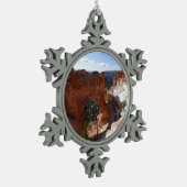 ブライスキャニオンナチュラルブリッジ雪景色の写真 スノーフレークピューターオーナメント (左)