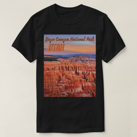 ブライス渓谷の国立公園の砂漠の日没の写真 Tシャツ (デザイン正面)