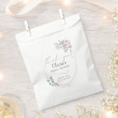 ブライダルシャワーピンクアンドグリーンユーカリ フェイバーバッグ (クリップ留めされた状態)