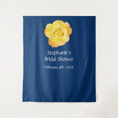 ブライダルシャワーモノグラム名イエローローズネイビーブルー タペストリー (正面)