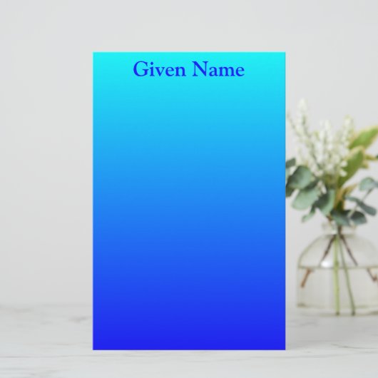 ブライトアクアブルーパーソナライズされたグラデーション 便箋 (スタンド正面)