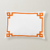 ブライトオレンジギリシャ鍵縁どモノグラム アクセントクッション (裏面)
