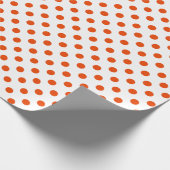 ブライトオレンジ水玉模様オンホワイトメディア宇宙 ラッピングペーパー (角)