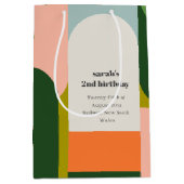 ブライトカラフルグルーヴィレトロアーチエイジ誕生日 ミディアムペーパーバッグ (正面)