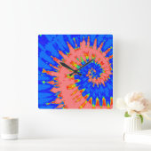 ブライトブルーとピーチスパイラル絞り染め時計 スクエア壁時計 (ホーム)