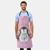 ブライトメリーペンギンお洒落クリスマスピンク エプロン (着用した状態)