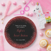 ブライトレッドドレスフェイクグリッタースウィート16誕生日 ペーパープレート (パーティー)