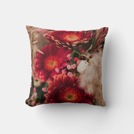 ブライトレッドフローラ装飾用クッション クッション (正面)