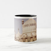 ブライトンの王室のなパビリオン ツートーンマグカップ (中央)