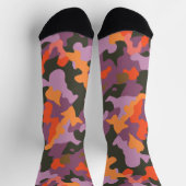 ブライト鮮やかオレンジイエローグリーンカラフル迷彩柄 ソックス (上部)