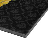 ブライト鮮やか春の花リースブラックダマスク カッティングボード (角)