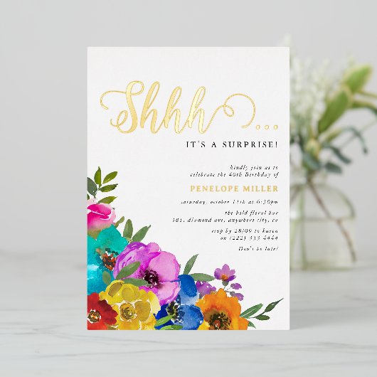 ブライト&はっきりした花模様シーサプライズ誕生日金ゴールド 箔招待状 (立ち正面)