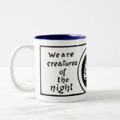 ブラウニー: 私達は夜の創造物です ツートーンマグカップ (左)