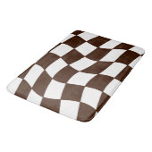 ブラウンおよび白い波状のチェッカーボード バスマット (アングル)