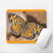 ブラウンとオレンジの蛾のアパレルとギフト マウスパッド (マウス)