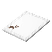 ブラウンとホワイトボストンテリアの漫画の犬と歩き ノートパッド (回転)