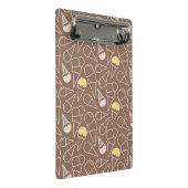 ブラウンのアイスクリームコーンパターン ミニクリップボード (アングル)