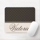 ブラウンのエレガントなアイボリーベージュ水玉模様はカスタム設計します マウスパッド (マウス)