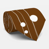 ブラウンのタイの白い水玉模様パターン ネクタイ (ロール)