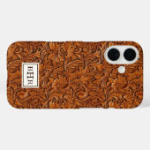 ブラウンの型押しレザーモノグラム Case-Mate iPhoneケース (裏面 (横))