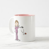 ブラウンの毛のメスの棒の姿のナース ツートーンマグカップ (正面左)