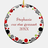 ブラウンの毛の体育専門家の赤く、黒い及び緑のパーソナライズ セラミックオーナメント (裏面)