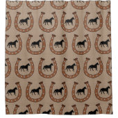 ブラウンの素朴な蹄鉄および黒い馬 シャワーカーテン (正面)