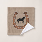 ブラウンの素朴な蹄鉄および黒い馬 バスタオルセット (ウォッシュタオル)