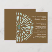 ブラウンの背景に青い花の ブライダルシャワー招待状 招待状 (正面/裏面)