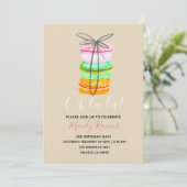 ブラウンのmacaronのフランスのな誕生日の招待 招待状 (スタンド正面)