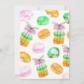 ブラウンのmacaronのフランスのな誕生日の招待 招待状 (裏面)