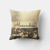 ブラウンアンドタン迷彩柄シメリー金ゴールド クッション (裏面)