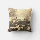 ブラウンアンドタン迷彩柄シメリー金ゴールド クッション (正面)