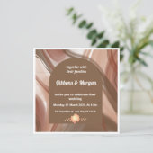 ブラウンアーチ&抽象芸術スワール結婚式招待状 招待状 (スタンド正面)