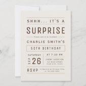 ブラウンエイジモダンタイポグラフィサプライズ誕生日 招待状 (正面)